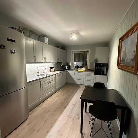 Charming 2 Bedroom In Heart Of Bod