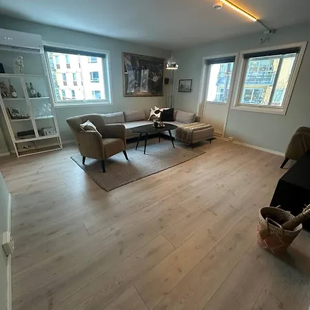 Apartamento Charming 2 Bedroom In Heart Of Bod Bodø