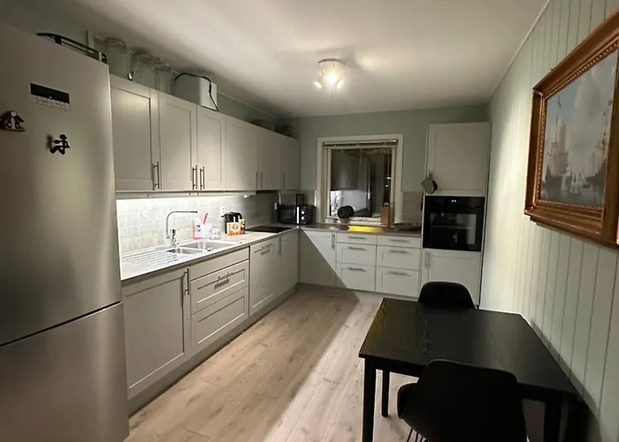 Charming 2 Bedroom In Heart Of Bod